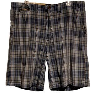 Beverly Hills Polo Club Plaid Shorts ~ Size 36